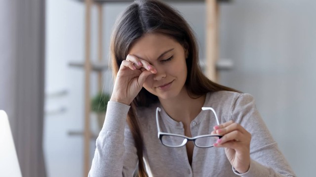 bai-viet/mat-phai-giat-nu-canh-bao-dieu-gi-va-cach-khac-phuc.html