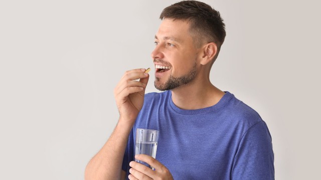 bai-viet/nam-gioi-co-nen-uong-collagen-khong-huong-dan-uong-collagen-cho-nam.html