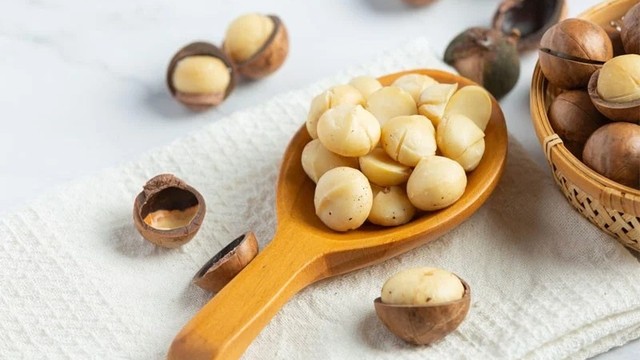 bai-viet/nen-an-hat-macca-khi-nao-va-an-bao-nhieu-hat-moi-ngay-71598.html