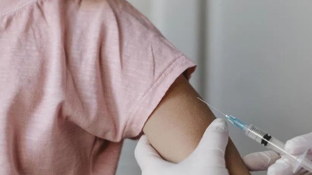 bai-viet/nen-tiem-vac-xin-bach-hau-o-dau-dia-chi-tiem-chung-uy-tin-cho-tre-nho-ma-cha-me-nen-biet.html