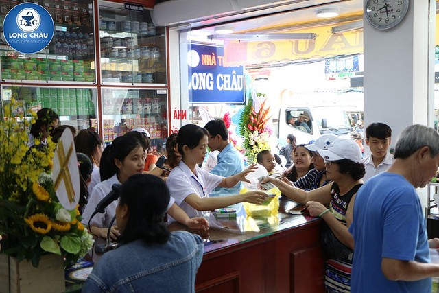 bai-viet/nghet-cung-ba-con-quan-7-no-nuc-den-long-chau-dung-thu-san-pham-13084.html