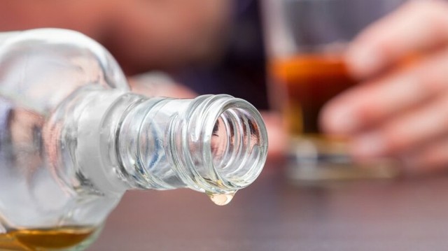 bai-viet/ngo-doc-ruou-mat-nhan-va-nhung-dieu-can-biet-54744.html