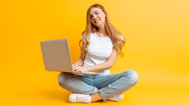 bai-viet/ngoi-khoanh-chan-co-uu-va-nhuoc-diem-gi-day-co-phai-tu-the-tot-khong.html