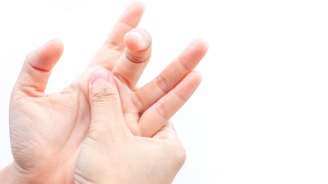 bai-viet/ngon-tay-giua-ben-trai-khong-bat-len-co-nguy-hiem-khong.html