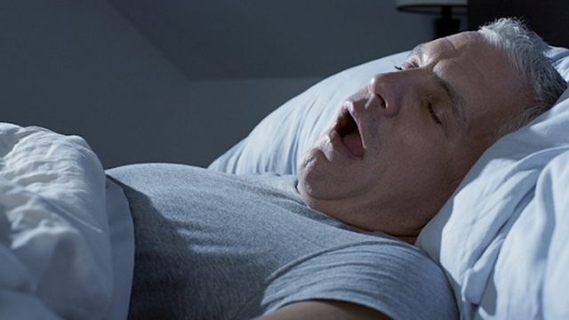 bai-viet/ngu-ngay-nen-nam-goi-cao-hay-thap-69147.html