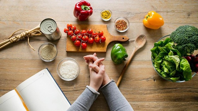 bai-viet/nguoi-bi-huyet-ap-thap-khong-nen-an-gi-de-dam-bao-suc-khoe.html