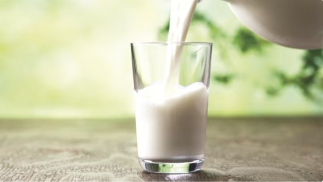 bai-viet/nguoi-bi-thuy-dau-co-duoc-uong-sua-khong-nen-an-va-kieng-an-gi.html