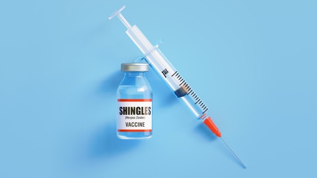 bai-viet/nguoi-mac-ung-thu-tiem-vac-xin-zona-than-kinh-nen-hay-khong.html