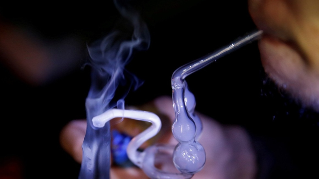 bai-viet/nguoi-nghien-ma-tuy-co-uong-ruou-khong-66051.html