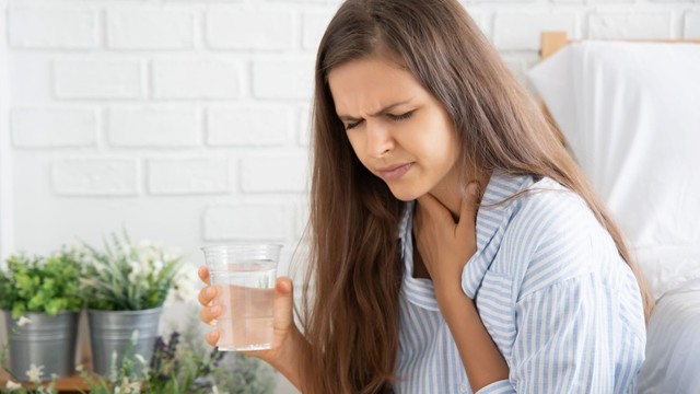 bai-viet/nguyen-nhan-ban-bi-nac-cut-do-dau.html