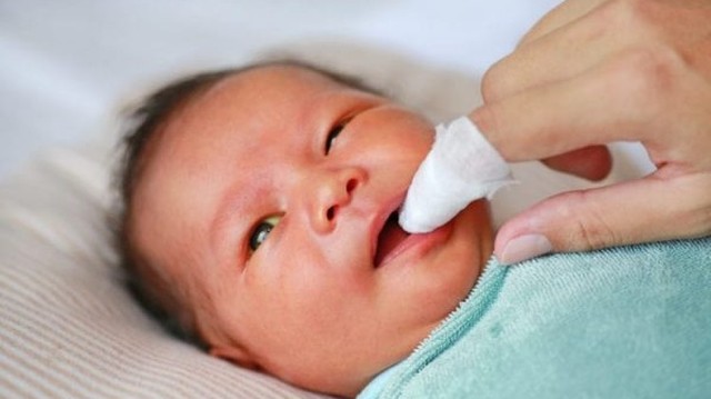 bai-viet/nguyen-nhan-gay-nen-benh-nam-vom-hong-o-tre-so-sinh-56001.html