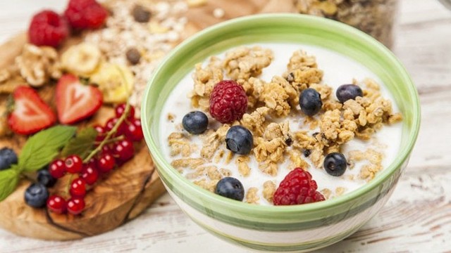 bai-viet/nguyen-tac-thuc-don-bua-sang-cho-nguoi-gan-nhiem-mo.html