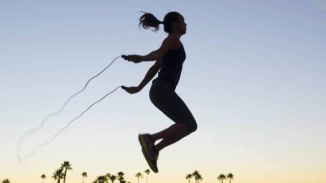 bai-viet/nhay-day-co-giam-mo-bap-tay-khong-giai-dap-chinh-xac-nhat.html