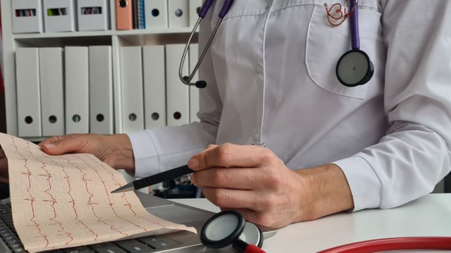 bai-viet/nhip-nhanh-qrs-hep-nguyen-nhan-trieu-chung-va-cach-dieu-tri-hieu-qua.html