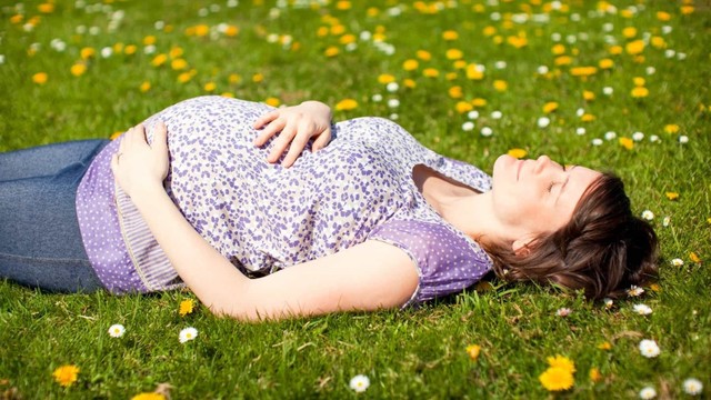 bai-viet/nhung-dau-hieu-nhan-biet-tinh-trang-thieu-vitamin-d-o-ba-bau-61199.html