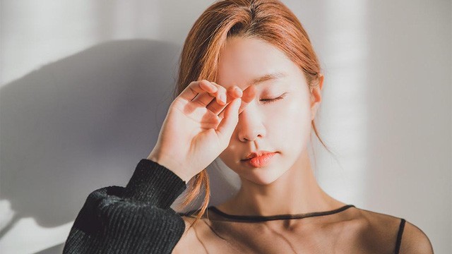 bai-viet/nhung-dau-hieu-tren-khuon-mat-cho-thay-nao-khong-duoc-cung-cap-mau-day-du-46034.html