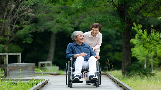 bai-viet/nhung-dieu-can-biet-khi-cham-soc-benh-nhan-ung-thu-phoi-giai-doan-cuoi.html