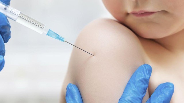 bai-viet/nhung-dieu-can-biet-ve-tiem-phong-viem-phoi-va-viem-mang-nao-mu.html