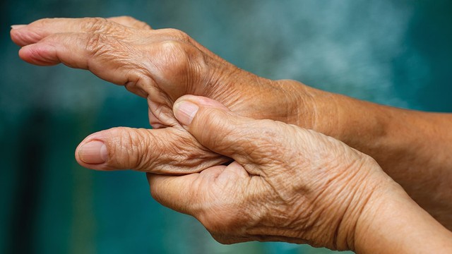 bai-viet/viem-da-khop-o-nguoi-gia-la-gi-nhung-thong-tin-quan-trong-can-biet.html