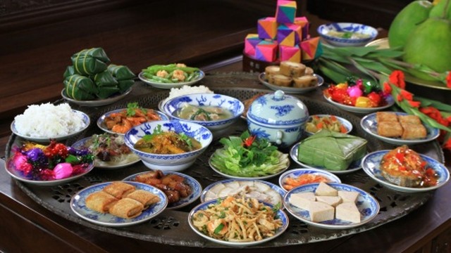 bai-viet/nhung-mon-an-tang-can-ngay-tet-ma-ban-can-biet-de-giu-dang.html