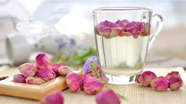 bai-viet/nhung-nguoi-khong-nen-uong-tra-hoa-hong.html