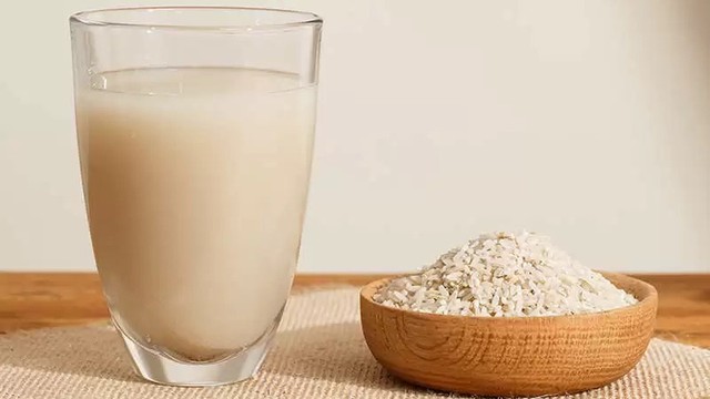 bai-viet/nuoc-gao-rang-va-nhung-cong-dung-than-ky-it-ai-biet-den.html