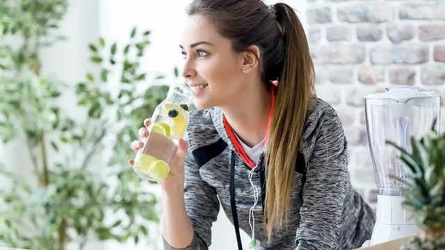 bai-viet/nuoc-uong-giam-mo-bung-cap-toc-tu-nguyen-lieu-tu-nhien.html