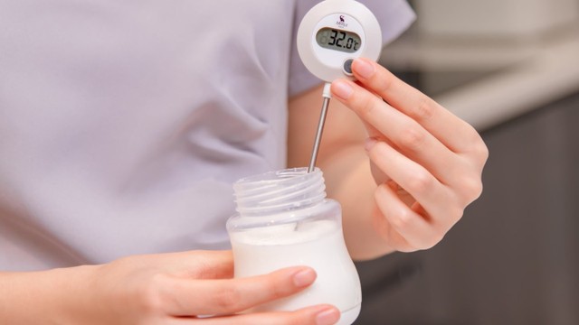 bai-viet/pha-sua-bot-voi-nuoc-bao-nhieu-do-la-tot-nhat-huong-dan-cach-pha-sua-chuan-khoa-hoc.html