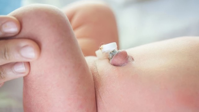 bai-viet/ron-loi-bat-thuong-o-tre-do-nguyen-nhan-gi-co-the-tu-khoi-khong.html