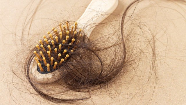 bai-viet/rung-toc-nhieu-o-nu-nguyen-nhan-thuong-gap-va-cach-chua-tri.html