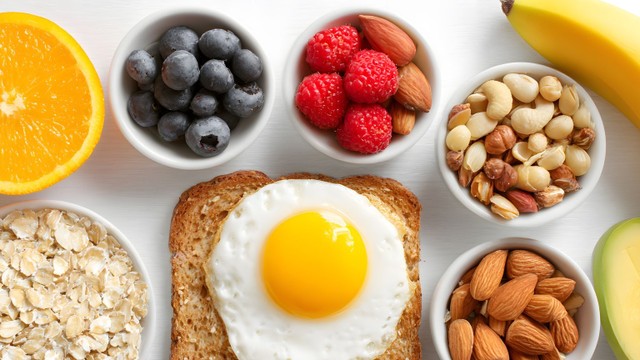 Sáng nên ăn gì để giảm mỡ bụng? Nguyên tắc vàng khi chọn bữa sáng