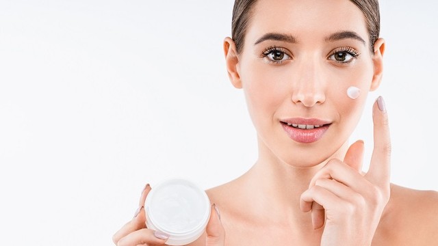 bai-viet/sau-sinh-1-thang-dung-kem-duong-da-duoc-khong-nhung-dieu-me-can-biet.html