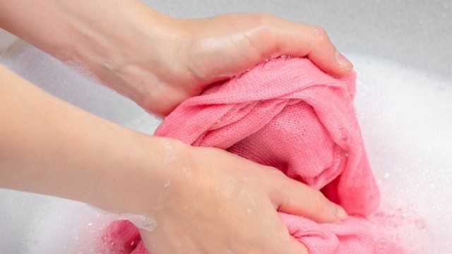 bai-viet/sau-sinh-bao-lau-thi-duoc-giat-quan-ao-nhung-luu-y-khi-me-sau-sinh-o-cu.html