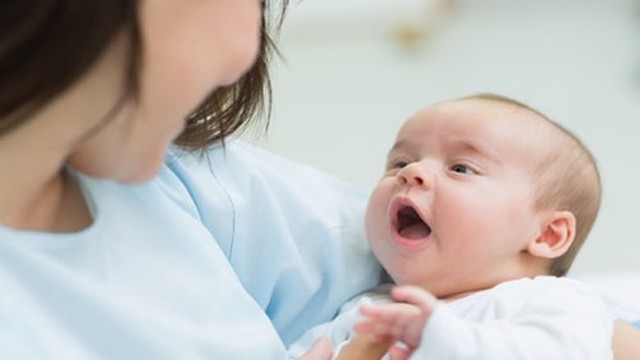 bai-viet/bat-mi-cach-su-dung-cam-thao-tri-ho-cho-tre-so-sinh-khong-phai-ai-cung-biet.html