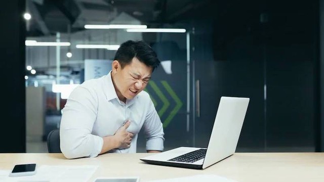 bai-viet/tai-sao-suy-tim-lai-kho-tho-ve-dem-cach-dieu-tri-hieu-qua.html