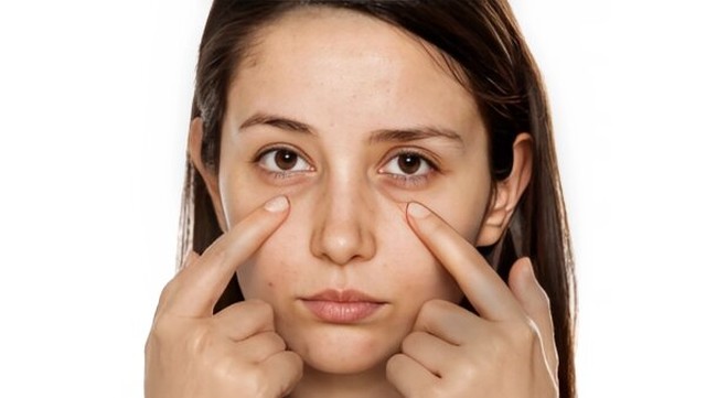 bai-viet/mat-trung-la-gi-nguyen-nhan-va-cach-khac-phuc-tinh-trang-mat-trung.html