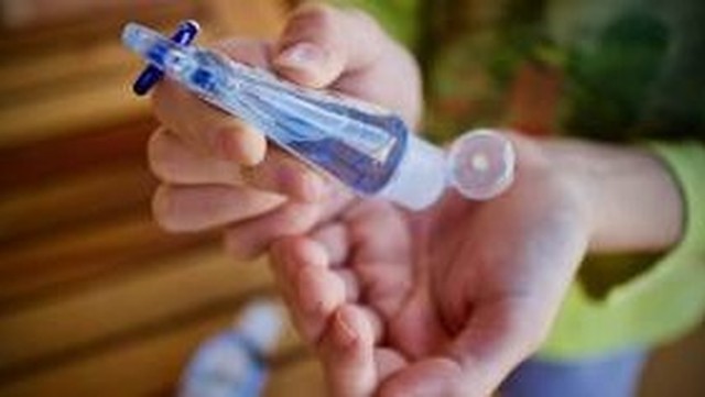 bai-viet/su-dung-nuoc-rua-tay-het-han-co-sao-khong-62364.html