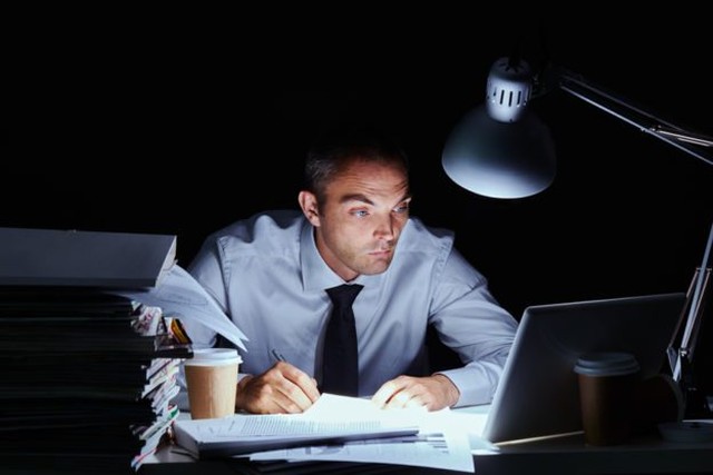 bai-viet/tac-hai-nguy-hiem-cua-thuc-khuya-voi-nam-gioi-50858.html