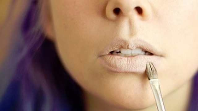 bai-viet/top-8-kem-che-khuyet-diem-moi-giup-son-len-mau-chuan-50014.html