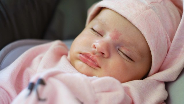 bai-viet/so-sanh-bot-ruou-vang-va-bot-ca-hoi-cha-me-can-biet-gi.html