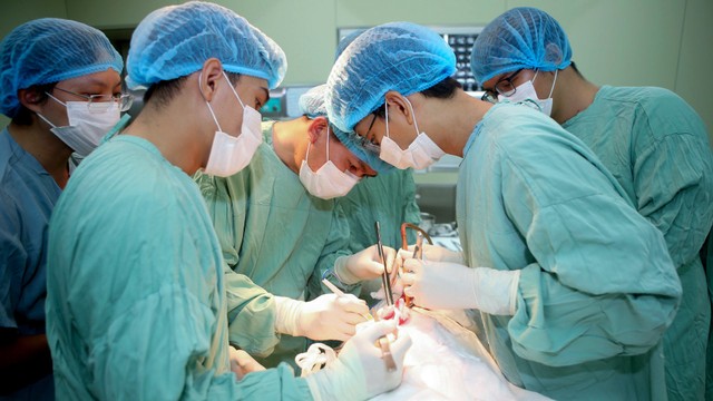 bai-viet/soi-duong-tiet-nieu-la-benh-gi-co-chua-khoi-duoc-khong.html