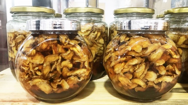 bai-viet/su-dung-sam-ngoc-linh-ngam-ruou-co-loi-ich-gi-doi-voi-suc-khoe-1.html