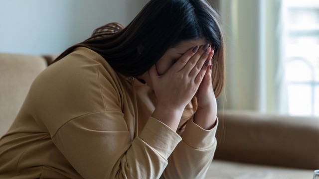 bai-viet/su-khac-biet-giua-roi-loan-tram-cam-nang-tam-thoi-va-tram-cam-dai-dang-la-gi.html