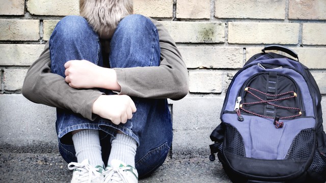 bai-viet/tac-hai-cua-viec-thieu-thon-tinh-cam-thoi-tho-au-doi-voi-tre-52138.html