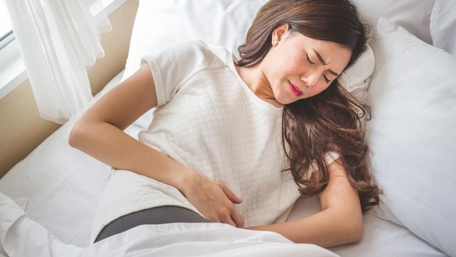 bai-viet/tai-sao-ban-bi-dau-buot-bung-duoi.html