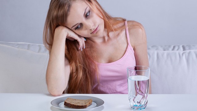 bai-viet/tai-sao-nguoi-tieu-duong-hay-doi-cach-lam-giam-cam-giac-doi-o-nguoi-bi-tieu-duong.html