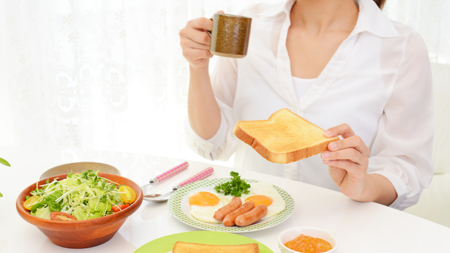 Tập gym sáng nên ăn gì? Những thực phẩm phù hợp với người tập gym