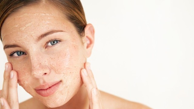 bai-viet/tay-te-bao-chet-hoa-hoc-cho-da-nhay-cam-nhung-luu-y-can-biet.html