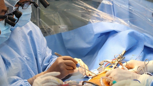 bai-viet/thay-van-tim-co-mo-noi-soi-duoc-khong-cac-chi-dinh-can-thiep-thay-van-tim-ban-nen-biet.html