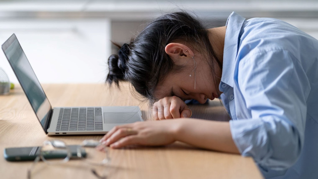 bai-viet/thieu-nang-luong-truong-dien-la-gi-nguyen-nhan-dau-hieu-va-cach-phong-tranh.html